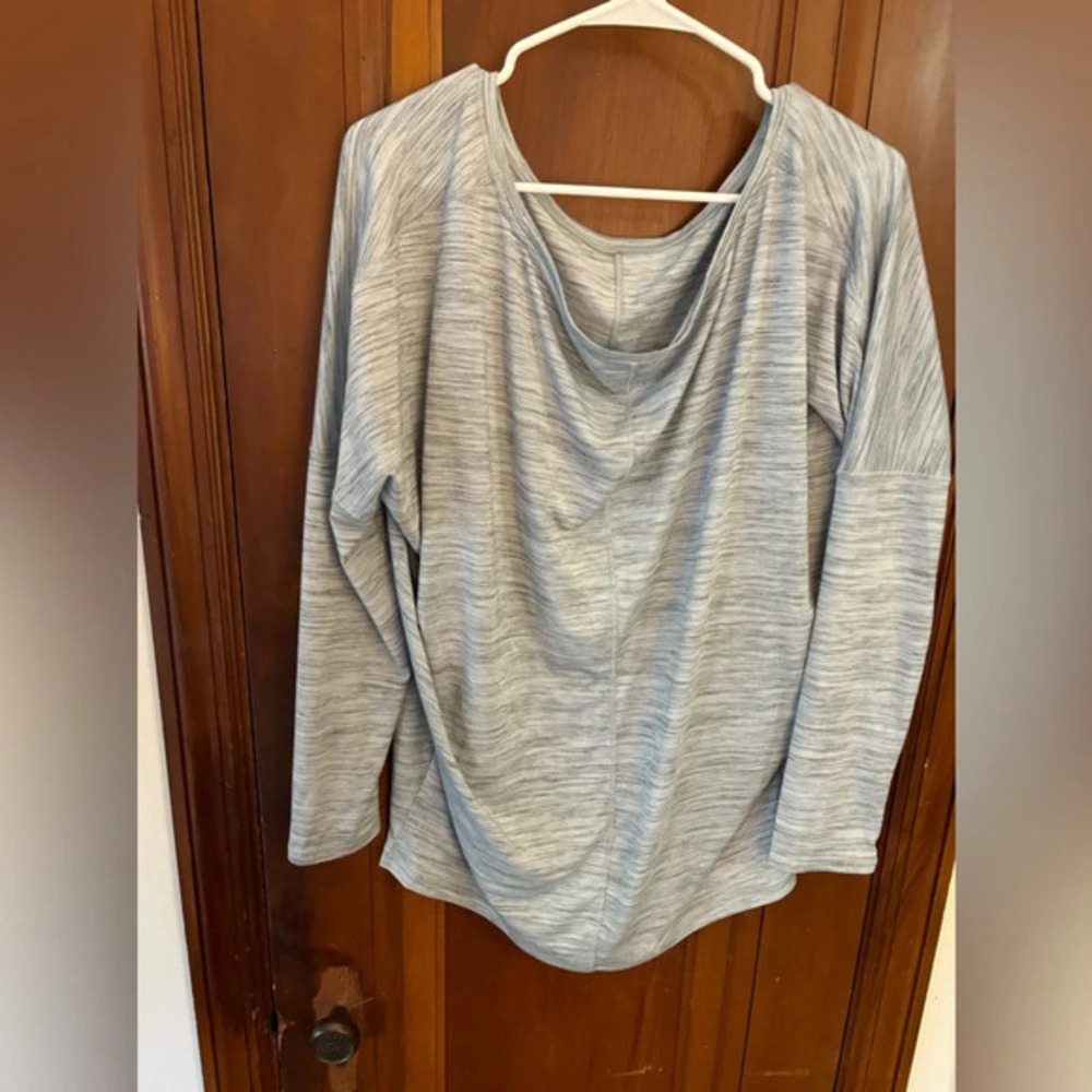 ATHLETA Women’s Essence Flow Spacedye Dolman Top Glacial Blue Anthracite Gray L - Picture 1 of 6